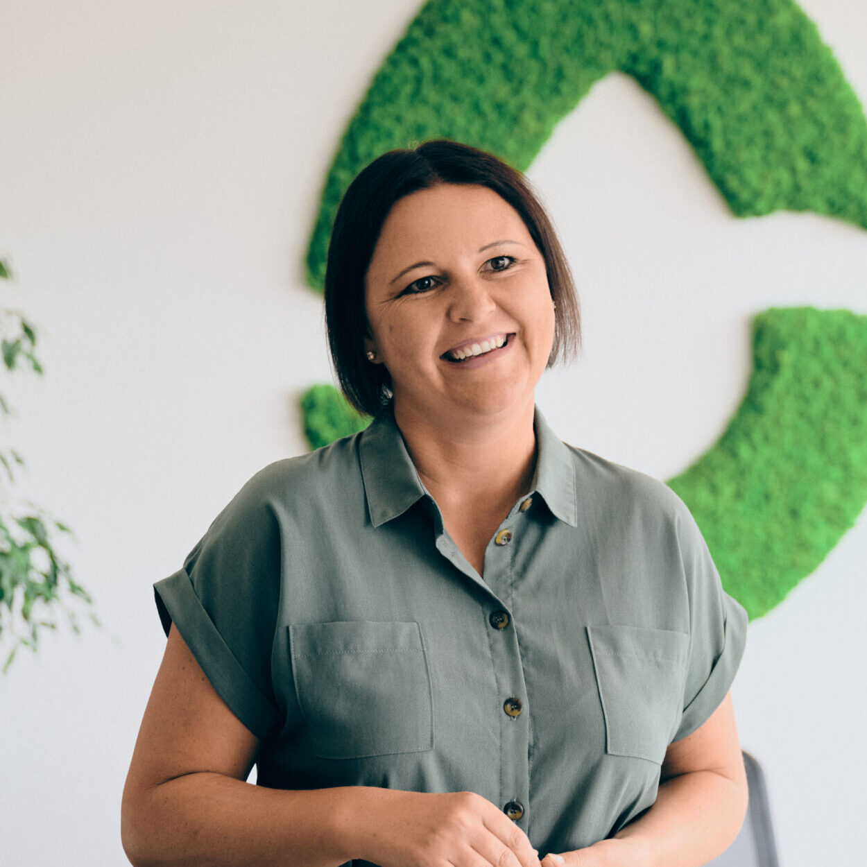 Porträt von Petra Haas, Ansprechperson für Karriere und Bewerbungen bei Flowtec